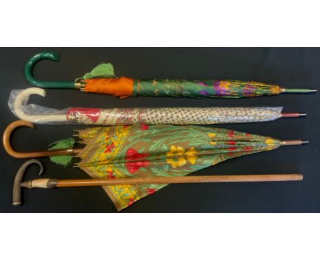 Umbrellas - Three Valentino umbrellas, a swiss alpine walking stick (4) 