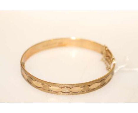 9ct gold bangle, 20 grams