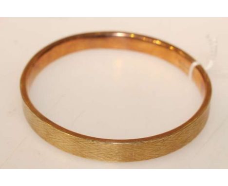 9ct gold bangle, 14 grams