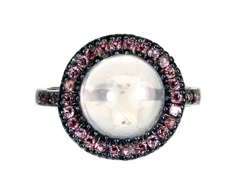 A 925 silver ring set with cabochon cut rose quartz pink sapphires, (R).