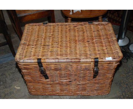 A large wicker basket Trunk, ideal for vintage car. 30" x 18" x 17".