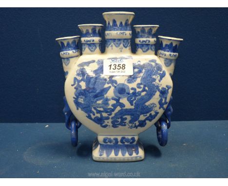 A vintage Chinese porcelain blue and white fine neck flask 8½" tall.