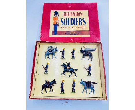 Britains - Set 2013 - Indian Mountain Artillery - Review Order [1948 Version/Issue], comprising: Mounted British Officer, 2 x