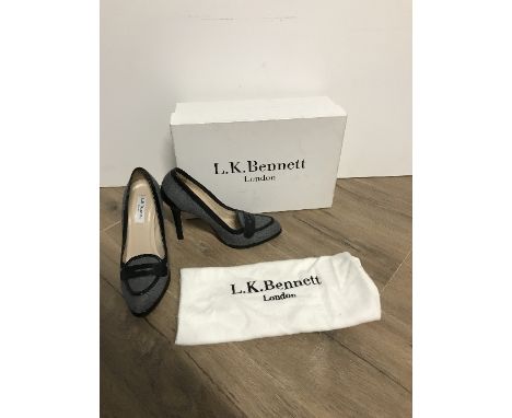L K BENNETT GREY OFFICE HEELS, BOX AND DUSTER