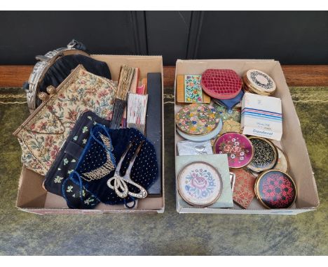 A collection of compacts and similar; together with four vintage evening bags; and various fans.&nbsp; 