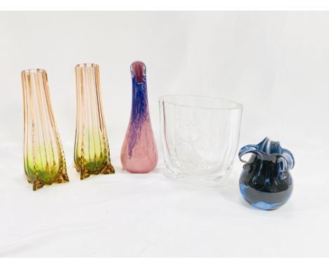 A heavy glass vase etched to the front with the figure of a dancing lady, 15cm; together with four pieces of studio glass. Es