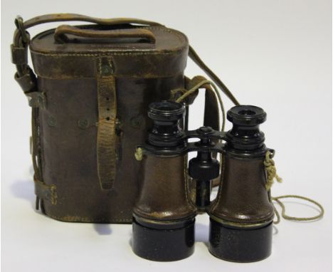 A pair of First World War period French field glasses by L. Petit, Paris, engraved with broad arrow, 'Mk V.Spl 74118' and '4½