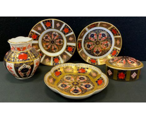 A Royal Crown Derby Old Imari vase;  1128 trinket box and cover;  trinket dishes;  etc, first quality 