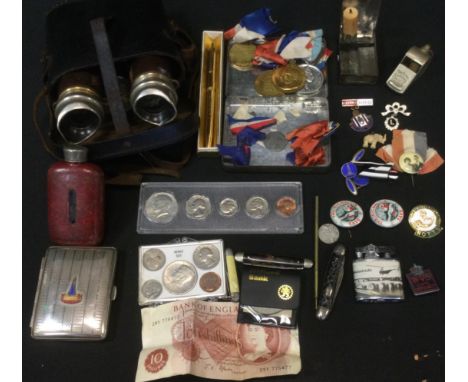 A pair of early 20th century binoculars, cased;  whistle;  hip flask;   cigarette case;  pen knives;  etc 