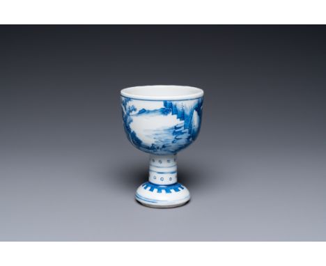 Full title: A fine Chinese blue and white stem cup, KangxiDescription:H.: 9,5 cmÊ Condition: (UV-checked)- In quasi excellent