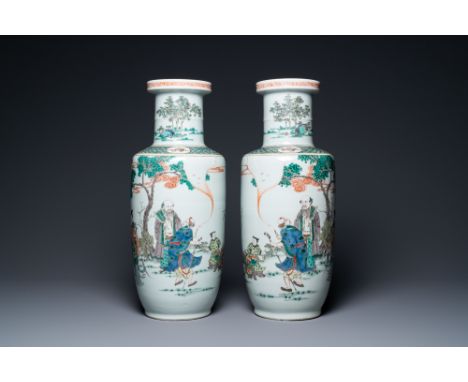 Full title: A pair of Chinese famille verte rouleau vases, Kangxi mark, 19th C.Description:H.: 45,5 cmÊ Condition: (UV-checke