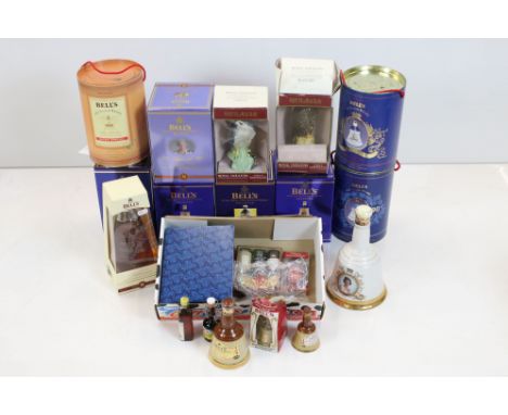 Five Boxed Wade Limited Edition Bell's Whisky 70cl Decanters including 50th Golden Wedding Anniversary Decanter x 2, Prince o