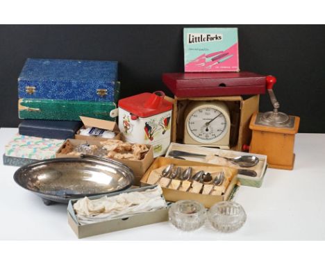 A group of mixed collectables to include a coffee grinder, silver plated cutlery sets, cruet set, tea dispenser....etc. 