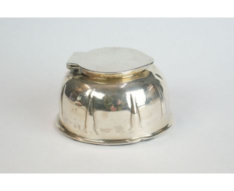 Art Nouveau Silver Inkwell, Chester hallmarks 1911, 4cm high 