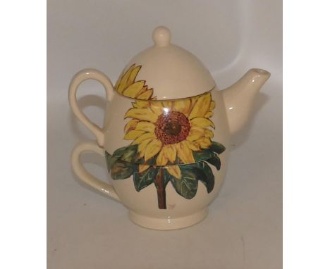 Carltonware Limited Edition Tea For One Set: decorated with sunflowers 