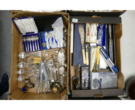 A large collection of cased &amp; loose Mappin &amp; Webb &amp; similar cutlery:2 trays 