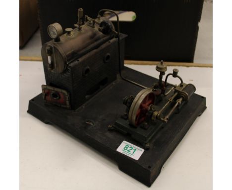 Marklin Type Stationary Live Steam Engine: base 30 x 26cm 