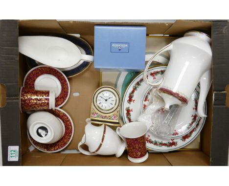 A mixed collection of items to include: Dunoon Mantua patterned cups &amp; saucers, Second Royal Doulton English Brocade grav