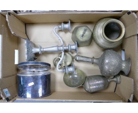 A mixed collection of metal ware items to include: silver plated oval box, candlestick, oriental inspired brass items etc 