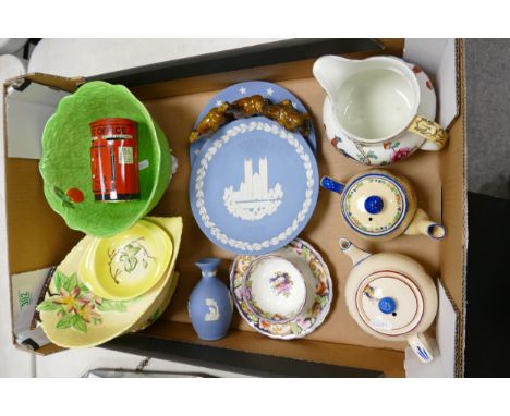 A mixed collection of items to include: Carltonware, Wedgwood Jasperware, Decorative jugs etc 