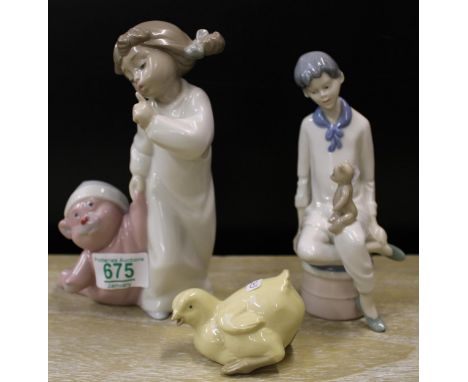Nao Child Figures&amp; Similar Chick: height of tallest 22cm(3) 