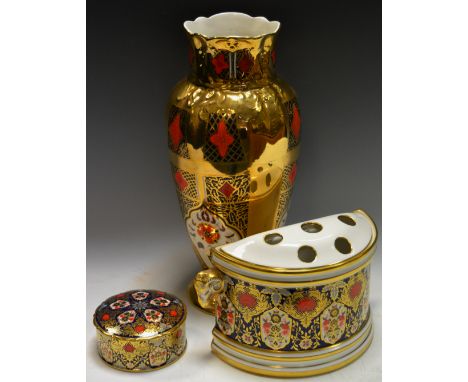 A Lynton Hamilton Imari bough pot, ram's head handles,;  a similar circular trinket pot and cover;  a Burtondale vase (3)