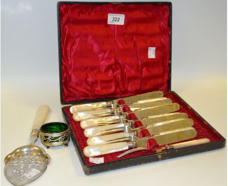 Silver -  a silver Art Nouveau salt, green glass liner, Sheffield 1912; 28.9g; a set of cased cake knives and forks, London 1