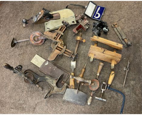 Selection of vintage and later tools 