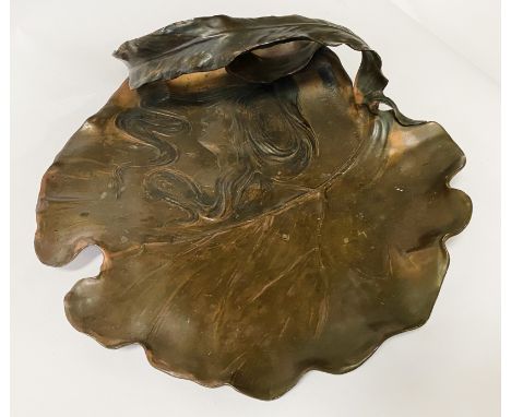 J.R. HANNIG - 1890 -1919 ART NOUVEAU SIGNED PEWTER LEAF LADY FACE DISH 40CMS APPROX