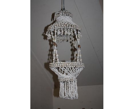 AN UNUSUAL TRIBAL STYLE HAND MADE SEA SHELL LIGHT SHADE 