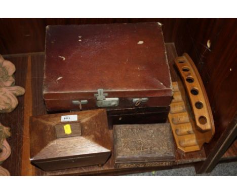 A COLLECTION OF TREEN TO INCLUDE A JEWELLERY BOX, TEA CADDY A/F AND A PIPE RACK TOGETHER WITH A VINTAGE LEATHER BRIEFCASE (5)