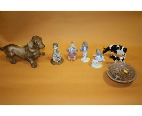 A COLLECTION OF CERAMIC FIGURES ETC TO INCLUDE A NAO EXAMPLE, COLUMBIAN DOG FIGURE, WADE BOWL ETC (8)