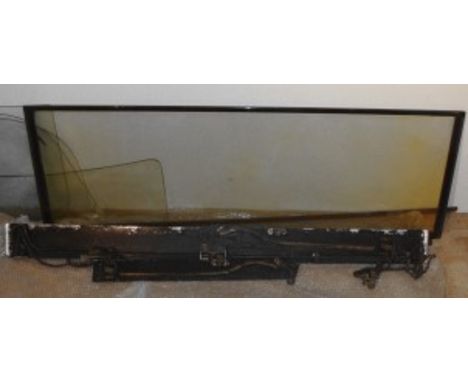 Phantom III division (Windovers body).  Complete set for the mounting of a manual up-and-down division.  Consists of a window