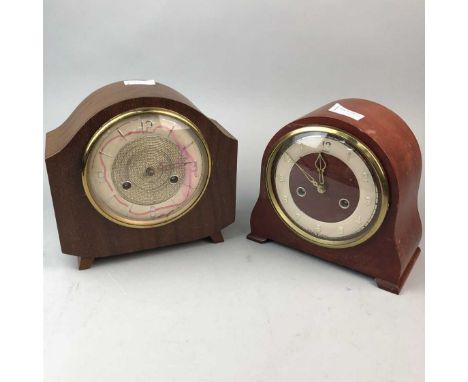 EDWARDIAN INLAID MAHOGANY MANTEL CLOCK, along with an Art Deco oak cased mantel clock and three others (5)