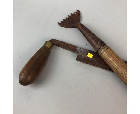 COLLECTION OF VINTAGE SEWING AND OTHER TOOLS, along with a hand turned cork pinching tool