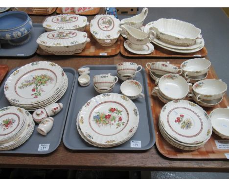 Copeland Spode 'Rosalie' part dinnerware, to include: 6 dinner plates and 6 side plates, 7 tea plates, 9 two handled soup bow