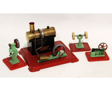 MAMOD S.E. 2a STEAM POWERED HORIZONTAL STEAM ENGINE in little used condition TOGETHER WITH THREE ACCESSORIES viz heavy hammer