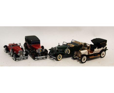 TWO FRANKLIN MINT VIRTUALLY MINT AND BOXED DIE CAST 1:24 SCALE MODELS OF CLASSIC CARS, in styrofoam packing with outer card b