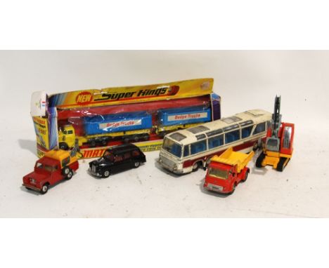 DINKY SUPERTOYS BOXED 'VEGA MAJOR LUXURY COACH' playworn and lacking opening boot, Model No. 952, pictorial box fair-to-good,