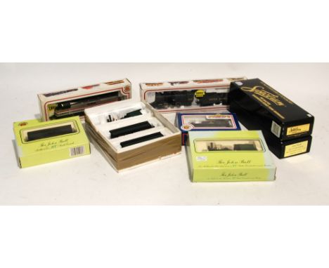 SIX VIRTUALLY MINT AND BOXED ITEMS OF BACHMANN HO GAUGE MODEL RAIL, to include; two Spectrum Series items viz -0-6-0 Saddle T