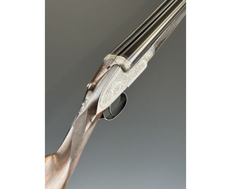 Holland &amp; Holland Royal 16 bore side by side sidelock ejector shotgun with hand detachable locks, fine scrolling engravin
