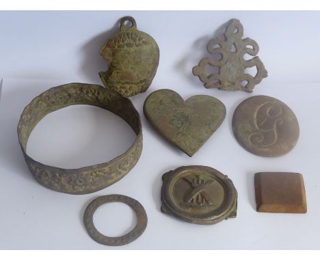 An assortment of various metal detector finds including a ring decorated repoussé&nbsp;style with flower heads and leaves etc