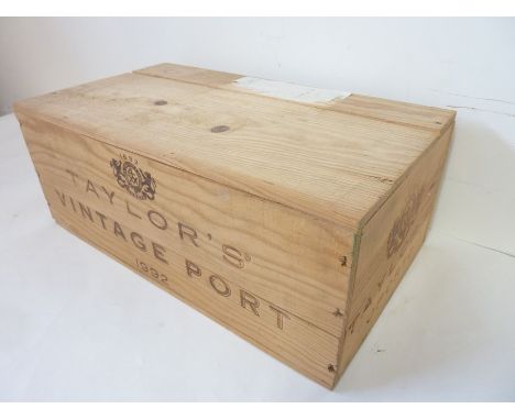Taylor's 1992 vintage port (6-bottle wooden case)