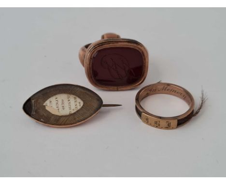 A antique gold brooch gold ring and fob seal