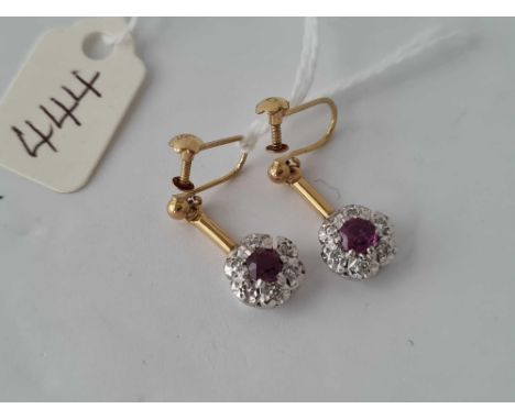 A PAIR OF PRETTY FINE RUBY AND DIAMOND DROP EARRINGS IN HIGH CARAT GOLD