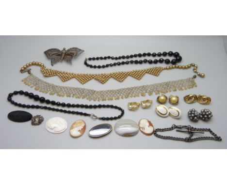 Vintage costume jewellery, including cameo's, etc. 