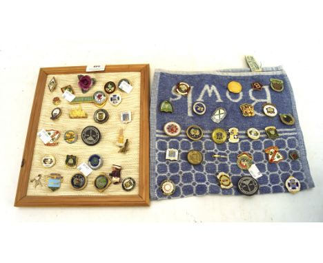 A selection of vintage badges, most relating to bowls, including Honiton bowling club and Weston Super Mare, some with enamel