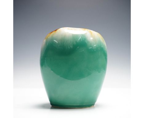 Midcentury ceramic vase by Robinson Ransbottom Pottery Co. (RRP Co.), marked Roseville, Ohio on the base. The vase features a