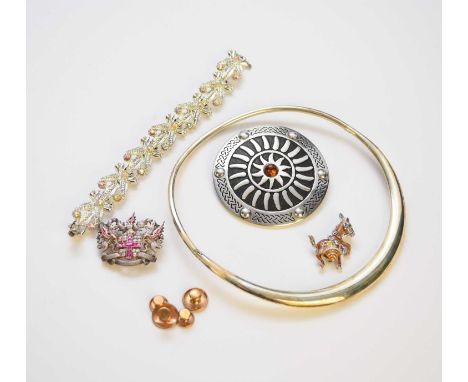 A collection of jewellery and costume jewellery, to include; four yellow metal dress studs, stamped '9ct', total weight appro