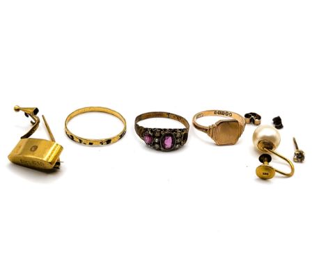 A 9ct yellow gold signet ring, an 18ct yellow gold ring set with seed pearls and amethysts (one stone missing) and a 22ct yel
